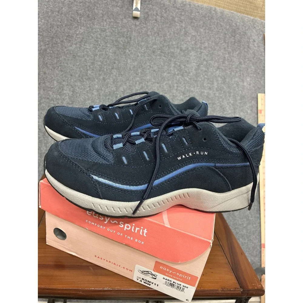 Easy Spirit Romy 11 Womens 7.5 WW Dark Blue Walking Running Shoes Suede Sneakers